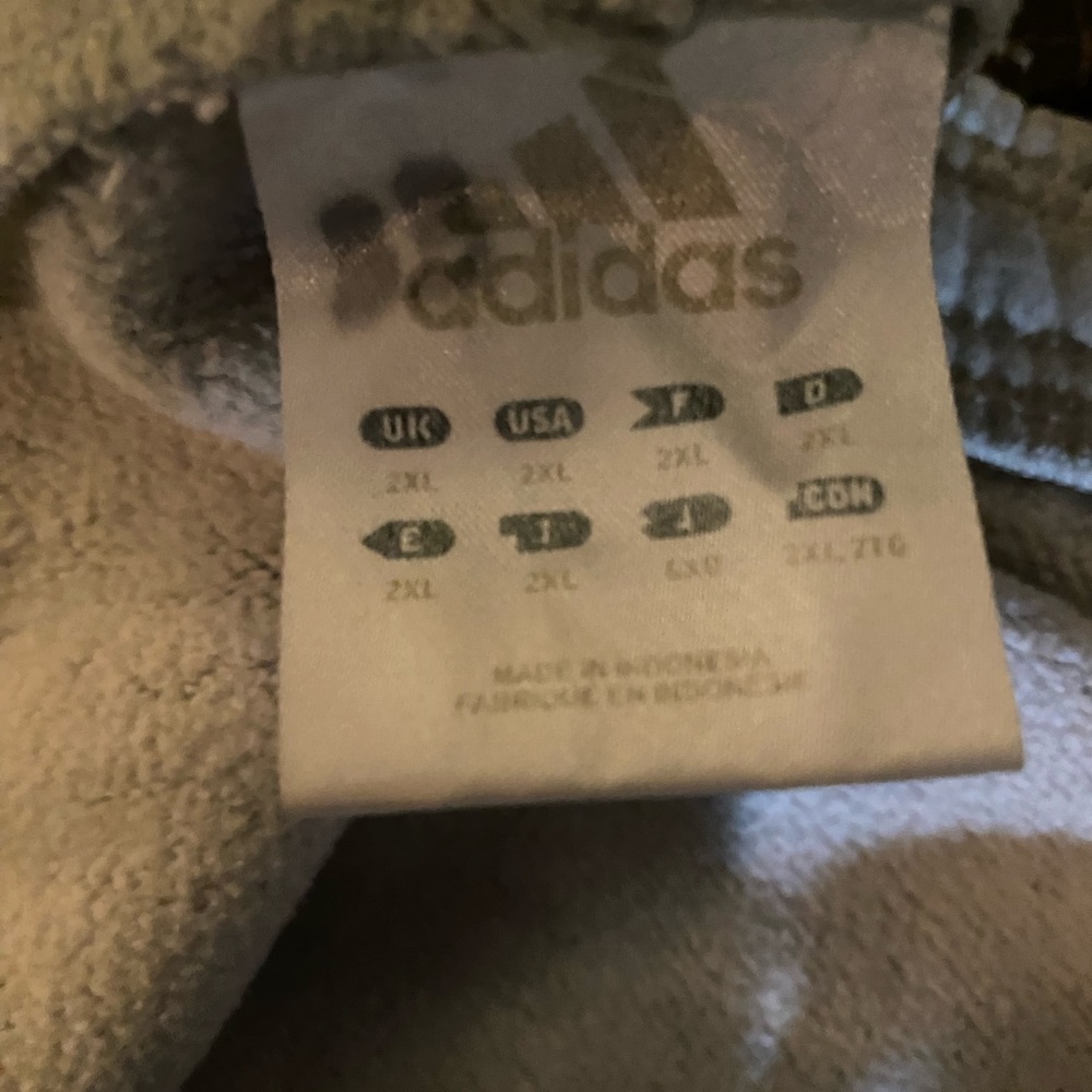adidas’s sweat pants